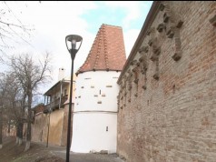 Bastionul rotund şi zidul de fortificaţie de pe Brâncoveanu în 2016
