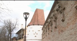 Bastionul rotund şi zidul de fortificaţie de pe Brâncoveanu în 2016