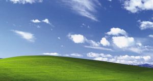 Windows XP wallpaper 1040x690