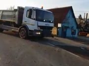 Trafic blocat pe DN 14 la Dumbrăveni