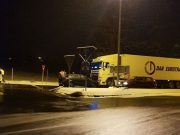 A ratat giratoriul și a ajuns sub TIR | Femeie (21) rănită accident giratoriul zona industriala selimbar
