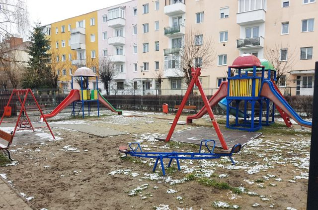 aparate locurile de joacă
