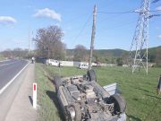 Şofer din Mediaş rănit pe DN 14 după o răsturnare din cauza vitezei rasturnare din cauza vitezei