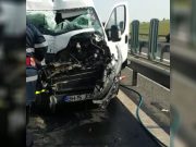 VIDEO Accident pe A1 Sebeș-Sibiu | Un microbuz a intrat într-un TIR Accident A1 Sebeș-Sibiu