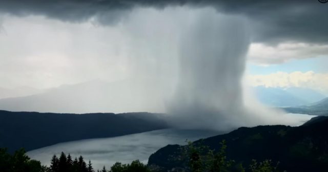 Tsunami căzut din cer