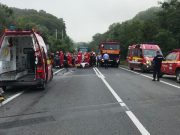 FOTO Trei răniți într-un accident petrecut pe DN 1 | Pasager încarcerat accident petrecut pe DN 1 judetul Sibiu