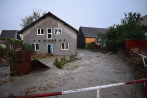 Inundaţie cartierul Târnăvioara