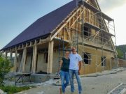 Casa revoluţionară de la Sibiel | Făcută din cânepă şi var casa ecologică Sibiel