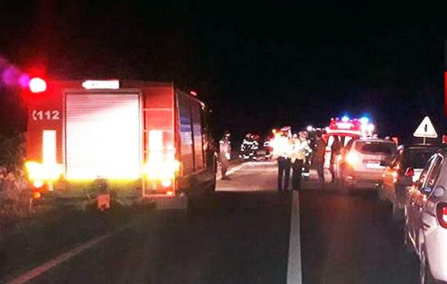 accident acatari Zece persoane rănite