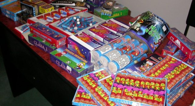 articole pirotehnice magazin