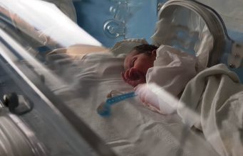 Cinci copilași s-au născut la Mediaș în primele 2 zile din 2026 Trei copii au venit pe lume