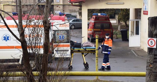 Tânăr de 19 ani în comă