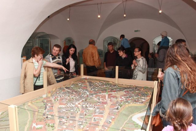 NOAPTEA MUZEELOR (1) Noaptea muzeelor va fi sărbătorită
