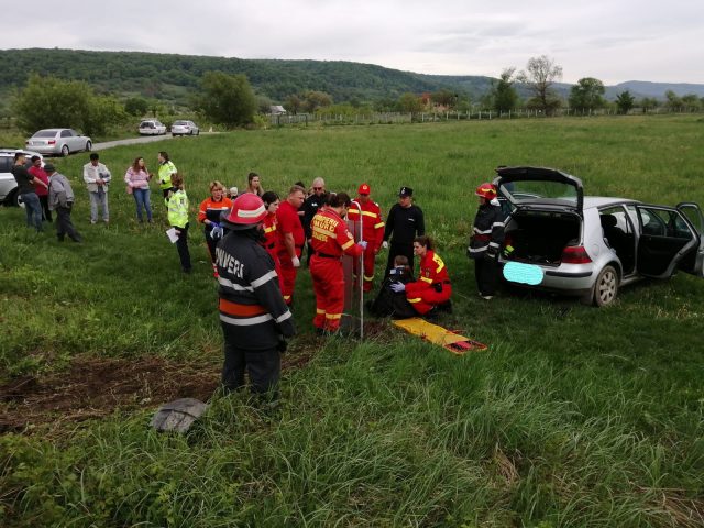 Femeie însărcinată rănită