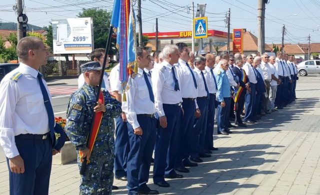ziua aviatiei1 Ziua Aviaţiei Române şi a Forţelor Aeriene