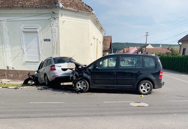 ACCIDENT DUMBRAVENI4 neacordării de prioritate