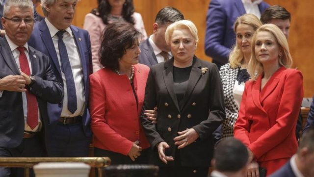 dancila motiunea de cenzura Guvernul a căzut - Moţiunea de cenzură a trecut