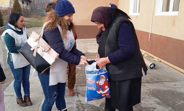 pentru bunicii noștri