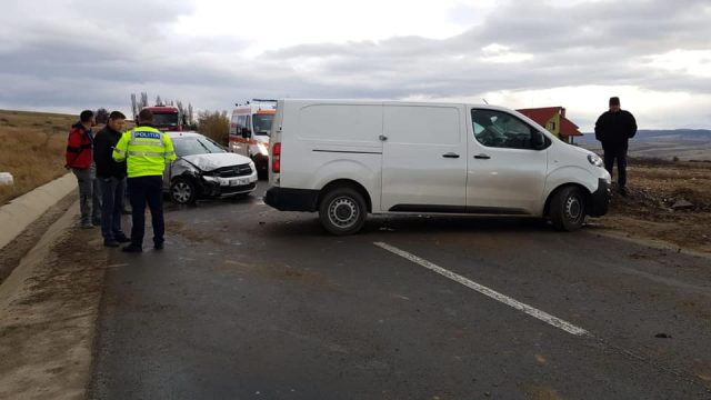 fără să se asigure