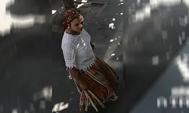 Suspecta Sibiu strada Semaforului A luat banii unui client din bancomat