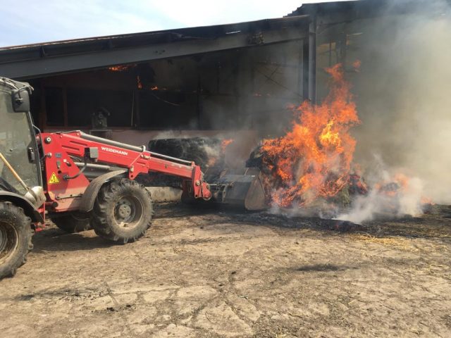 Incendiu Mosna la o fermă