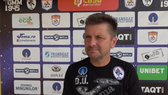 DUSAN UHRIN Schimbăm formula
