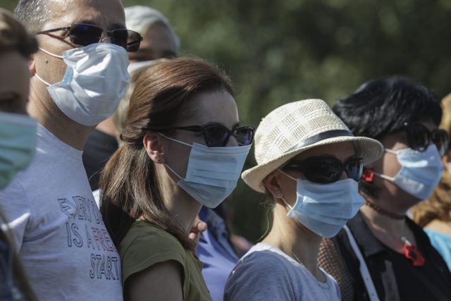 oameni masca analiza cazurilor