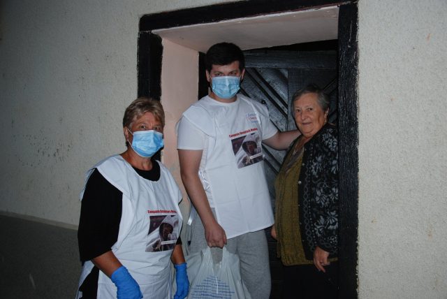 Campania Umanitară Îmbrățișează-i pe cei nevoiași