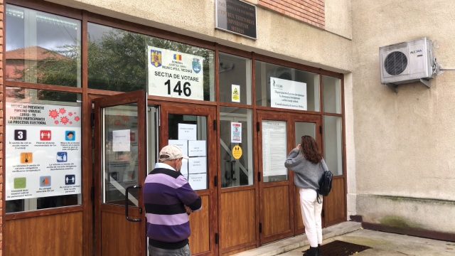 42 secţii de votare