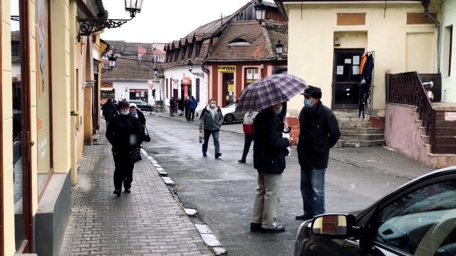 cazurilor COVID-19 pentru