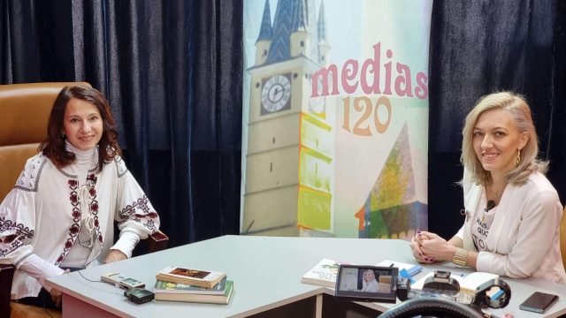 sensibilitate la influențe și idei exterioare