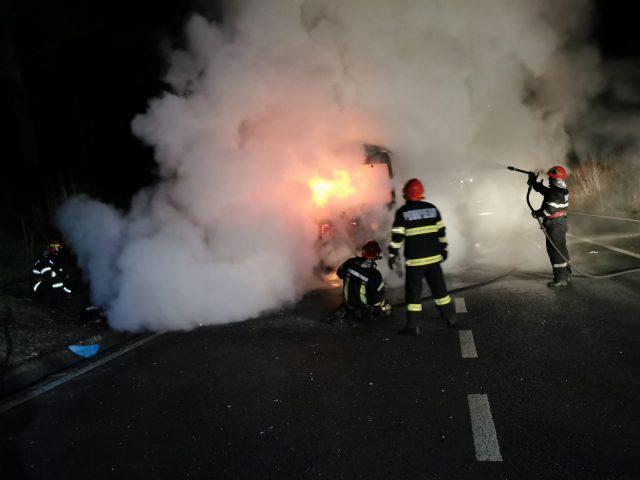 incendiu autocamion3