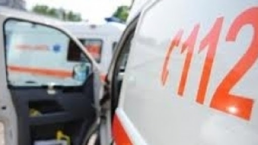 Coliziune autoturism și un tractor