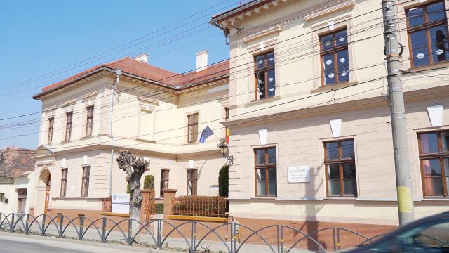 scoala mihai eminescu