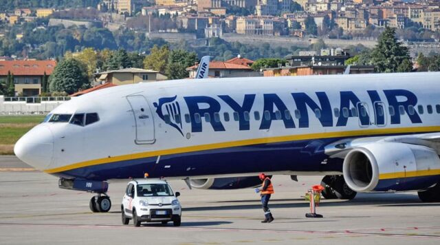 ryanair sibiu RyanAir oprește zborurile pe trei rute operate din Aeroportul Sibiu