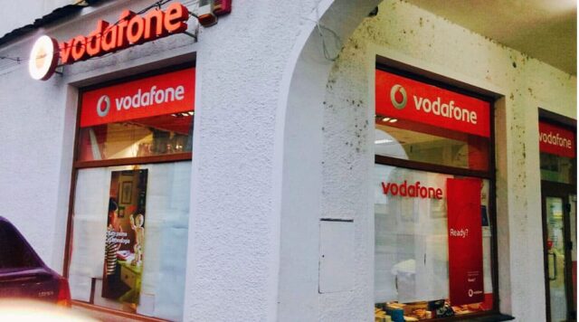 Vodafone scumpește abonamentele