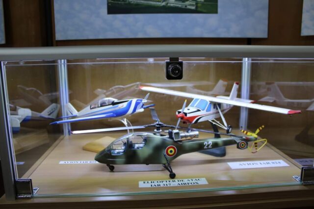 EXPOZITIE AVIATIE