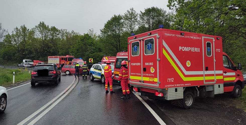 Accident pe DN 1 după ce un autoturism a pătruns pe contrasens