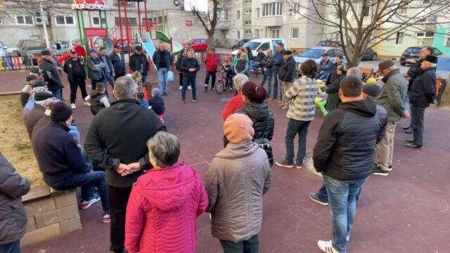 intalnire dupa zid