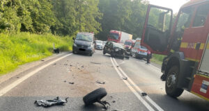Accident grav | 5 persoane rănite după o coliziune între 2 autoturisme | Foto