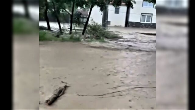 INUNDATII