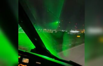 Un copil de 5 ani cu un laser a pus în pericol aterizarea unui elicopter pe Aeroportul Internațional Sibiu | VIDEO