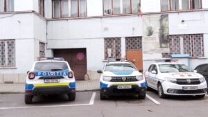 reținut de poliție pentru amenințare și distrugere