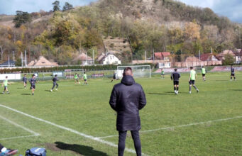 ACS Mediaș joacă pe terenul liderului seriei | Ce spune antrenorul Cosmin Vîtcă