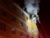 Incendiu la ultimul etaj al unei clădiri dezafectate | VIDEO