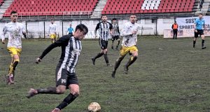 Eșec la limită pentru ACS Mediaș în deplasarea de la Petroșani