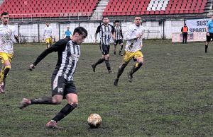 Eșec la limită pentru ACS Mediaș în deplasarea de la Petroșani