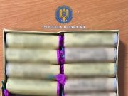 A comandat articole pirotehnice online și s-a trezit cu poliția la ușă