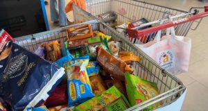 Colectă de alimente la Mediaș | Voluntarii Auxila vă așteaptă la Lidl și Penny central Colectă de alimente la Mediaș