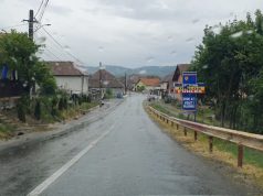 Eveniment rutier la Dârlos, provocat de un tânăr de 18 ani fără permis